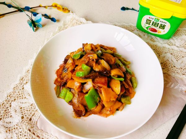 酱香小炒素什锦菜