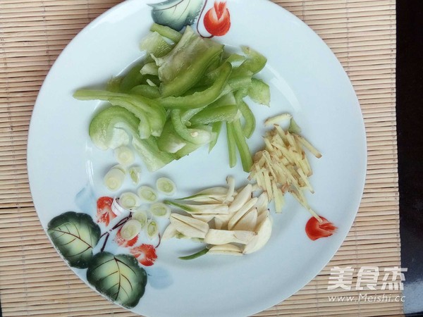 酱香肉丝炒米粉