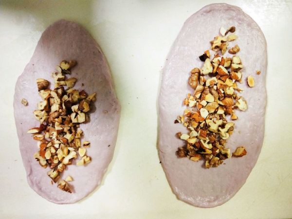 紫薯蜂蜜软欧包