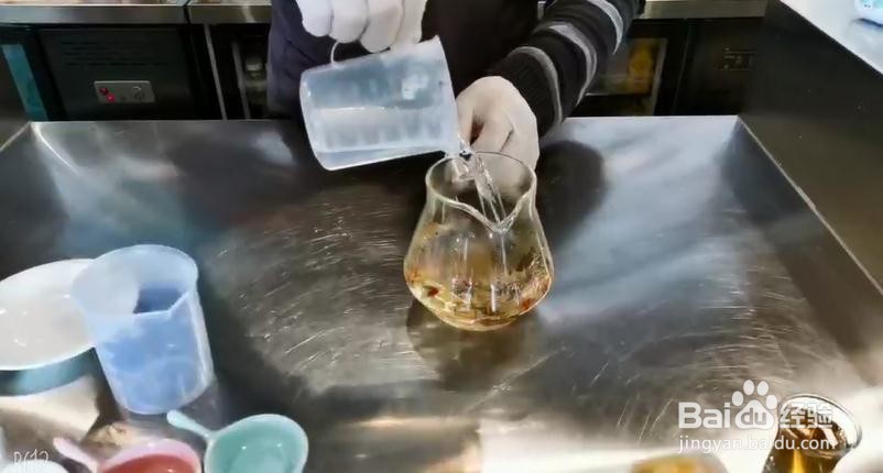 罗汉果雪梨蜂蜜水