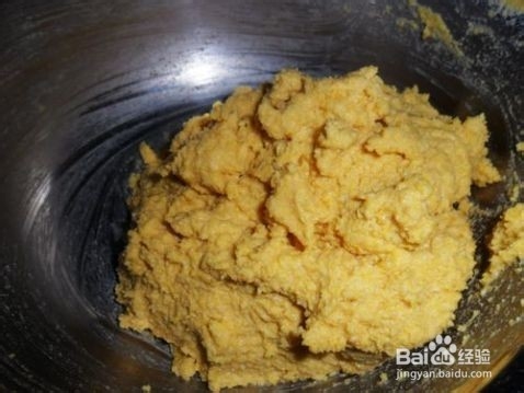 爱心早餐:牛奶玉米面饼子的做法
