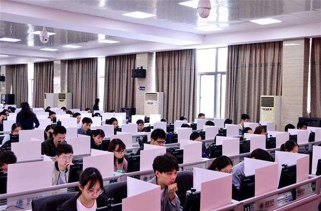 法考满分是多少多少分及格啊