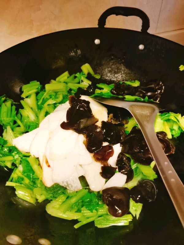 西芹木耳炒山药