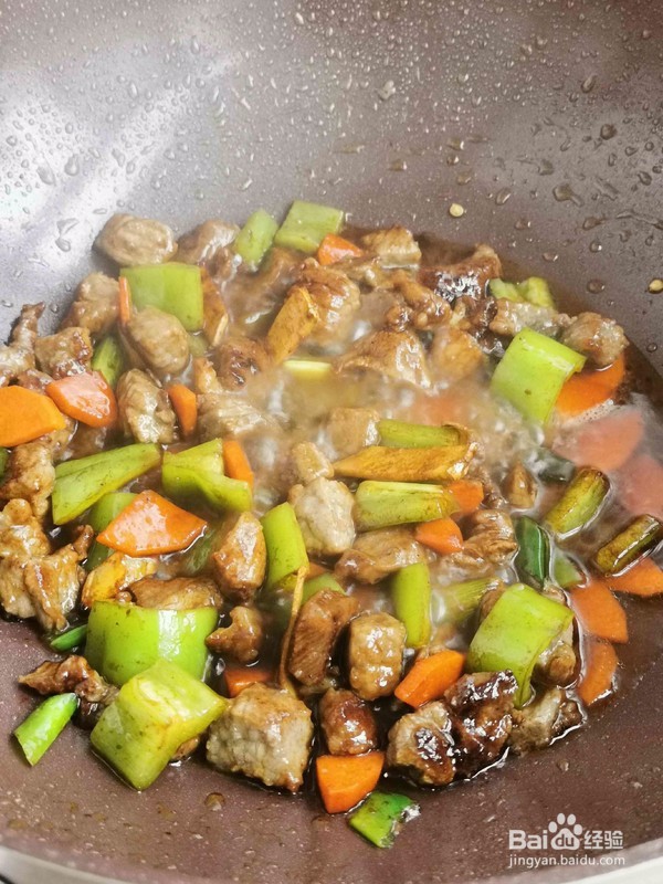 超级下饭黑椒牛肉粒