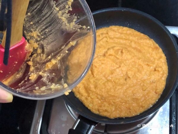 香煎银鳕鱼烩番茄豆泥