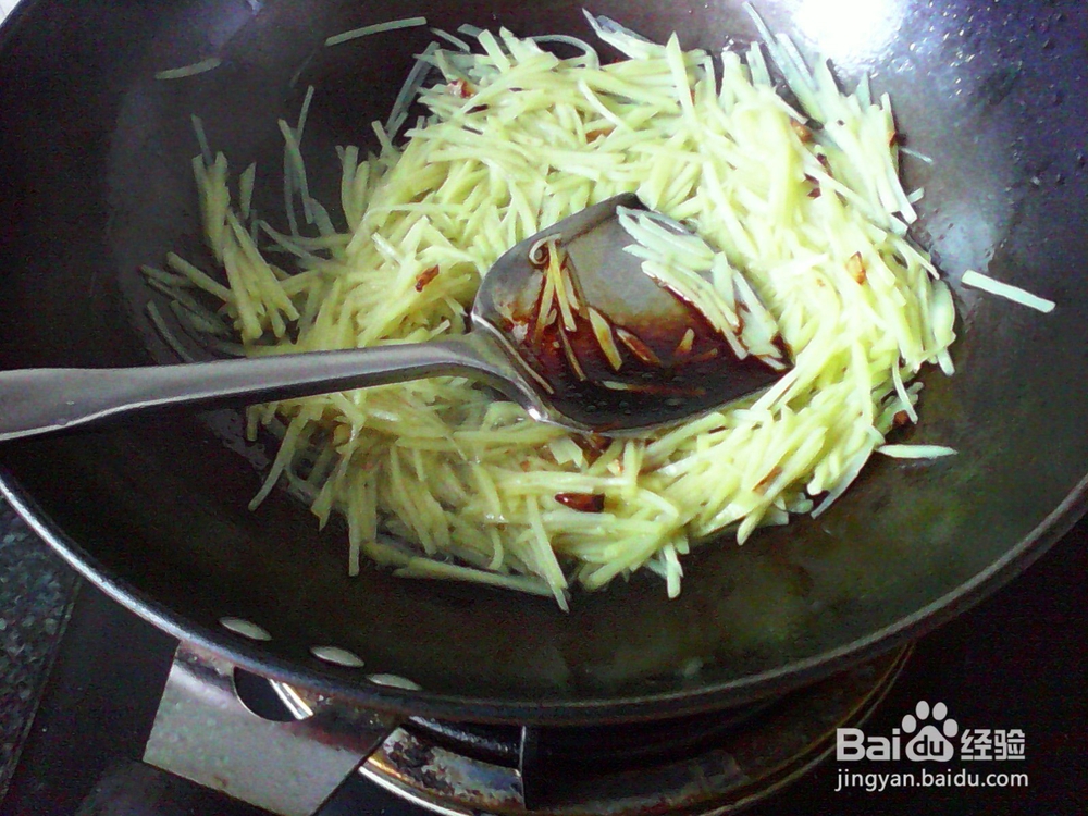 鲜脆又美味的土豆丝