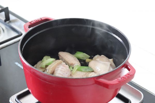 冬笋鸡翅刀削面