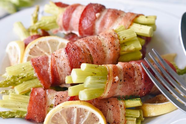 烤黄油芦笋培根卷