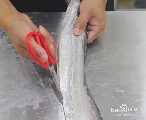 大厨教你做 红烧带鱼