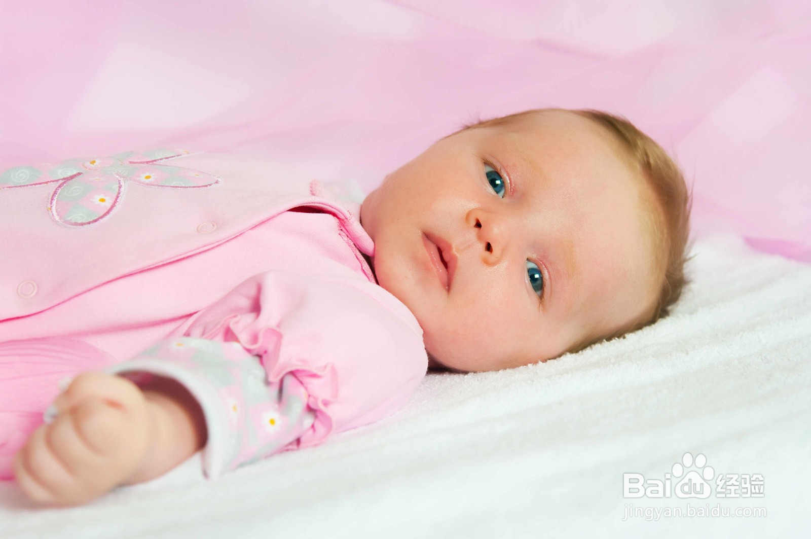 婴儿应在什么时候学走路?