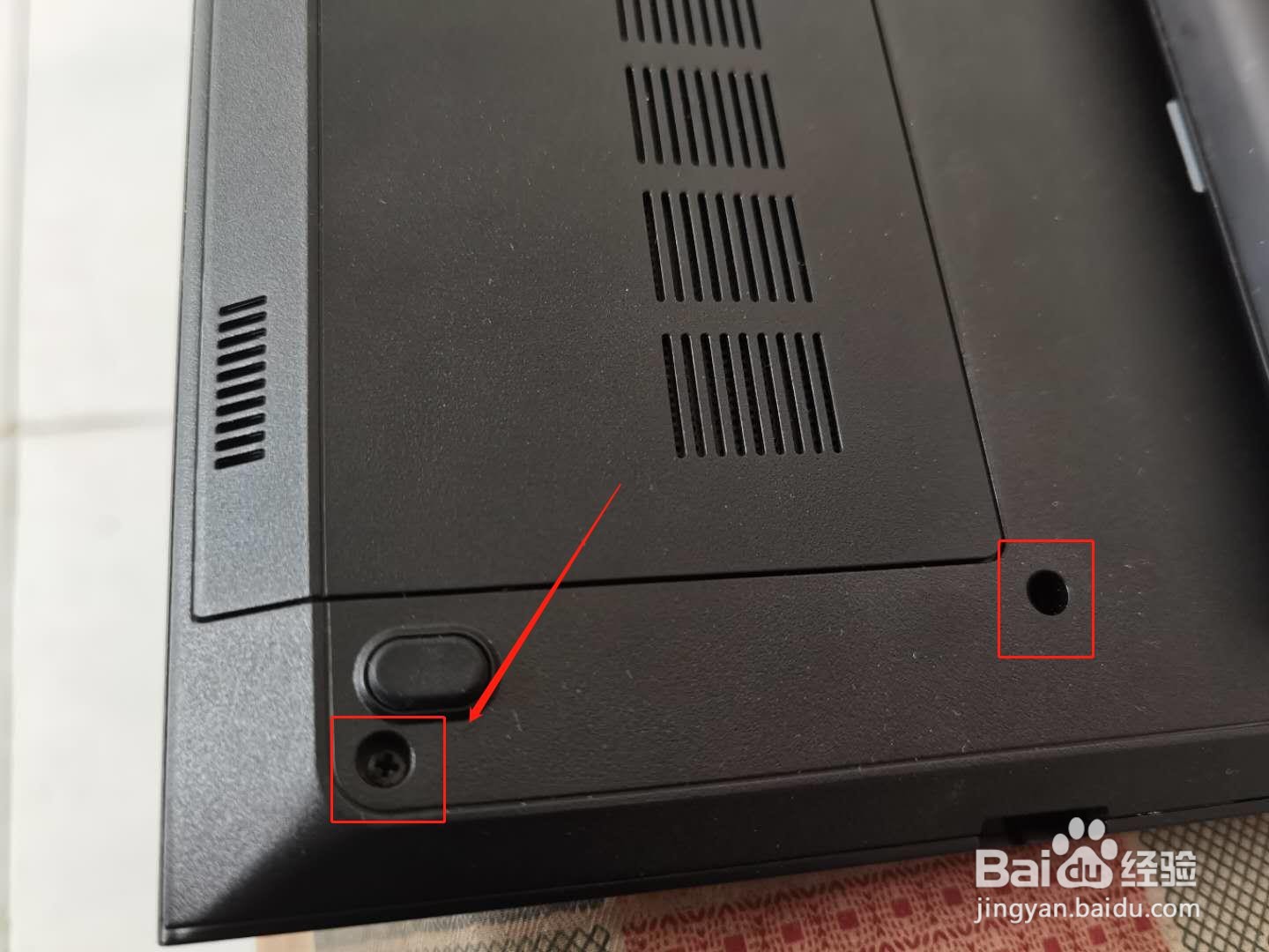 戴尔Inspiron笔记本如何安装内存条?