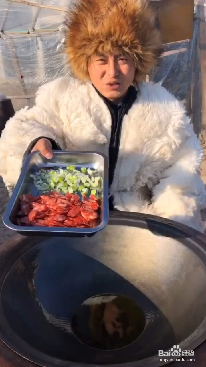 如何自制美味好吃的香菇腊肠炒饭