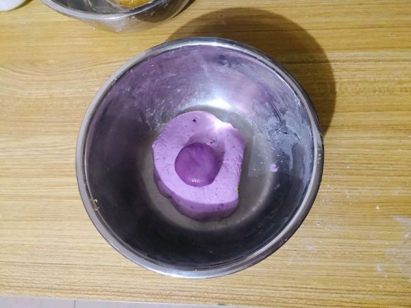 双色黑芝麻汤圆