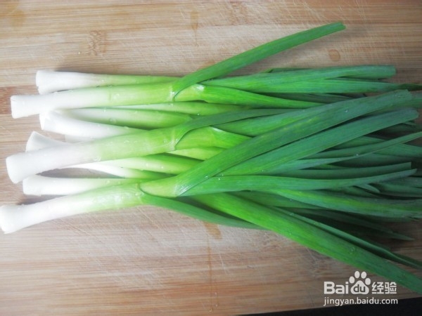 大蒜炒蛋的做法