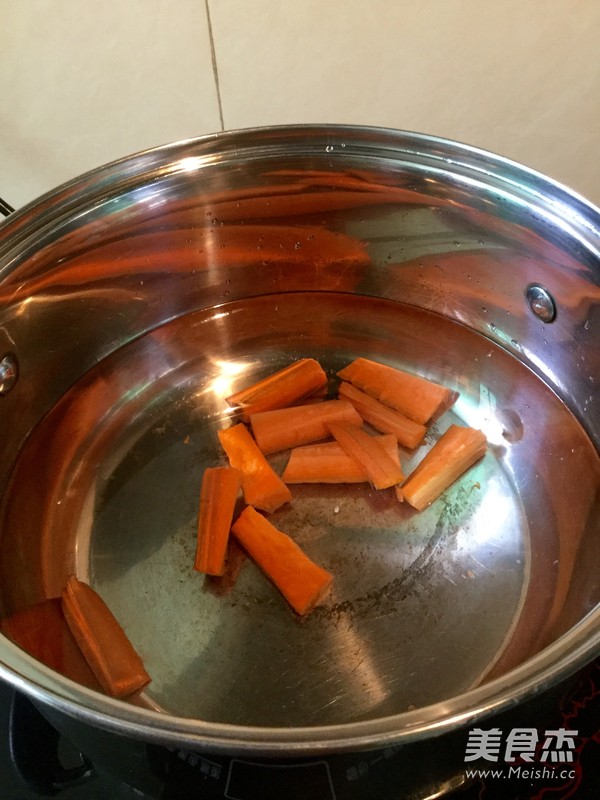 杂蔬鱼头汤的做法