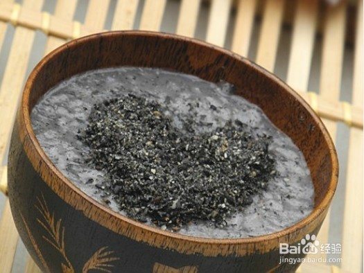 如何通过食疗防止脱发?