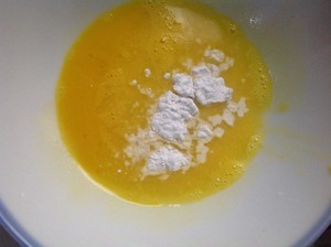 【快手辅食】菠菜蒸鸡蛋糕