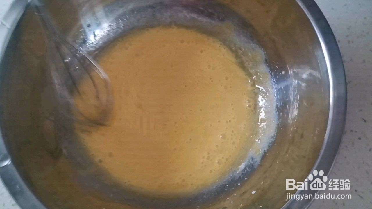草莓花环蛋糕怎么做