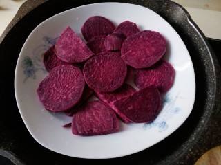 紫薯肉松三明治
