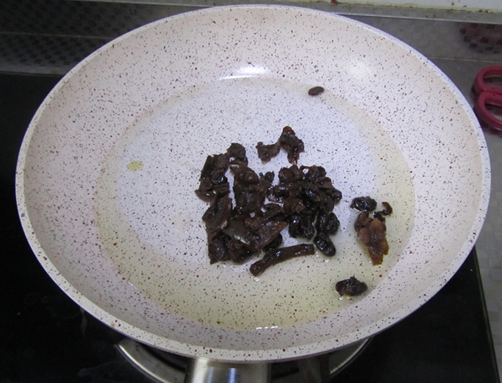 虎皮尖椒的做法，辣出新滋味！