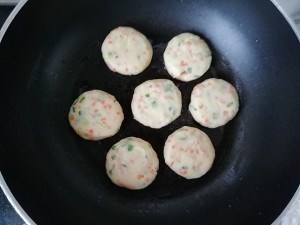 家常小零食--香酥土豆饼