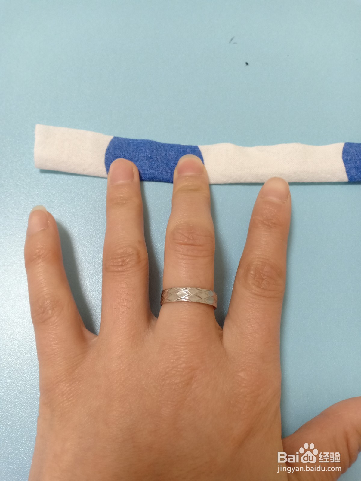 没有熨斗怎么熨平布料