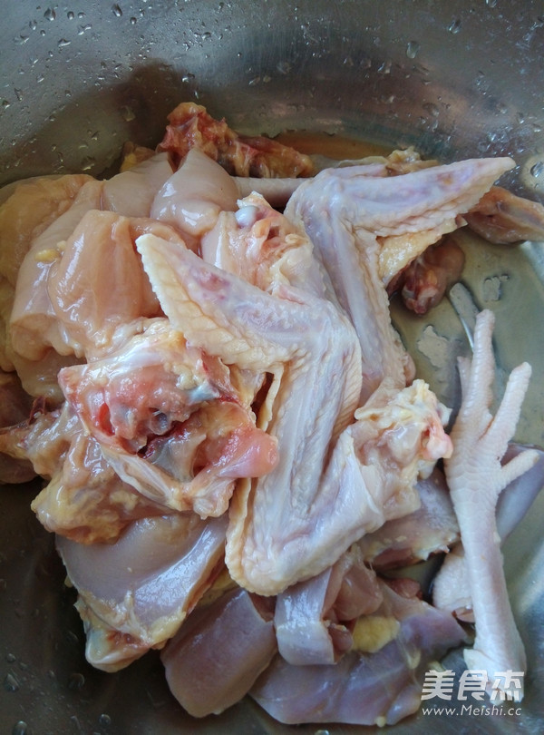 小鸡炖蘑菇的做法