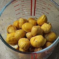 贡茶店里的健脾补肾甜品——山药栗子红枣甜汤