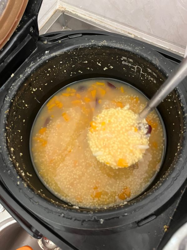 养胃南瓜小米粥