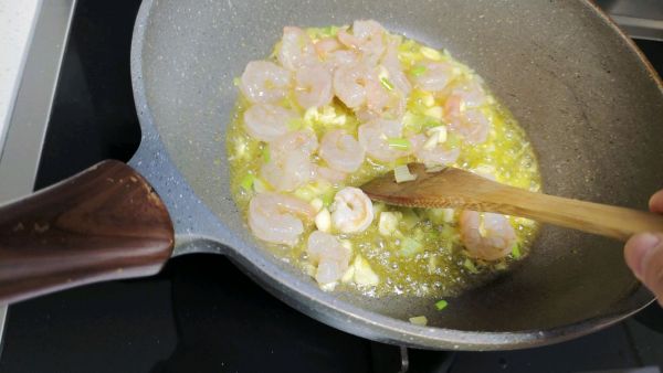 家常虾仁粉丝煲