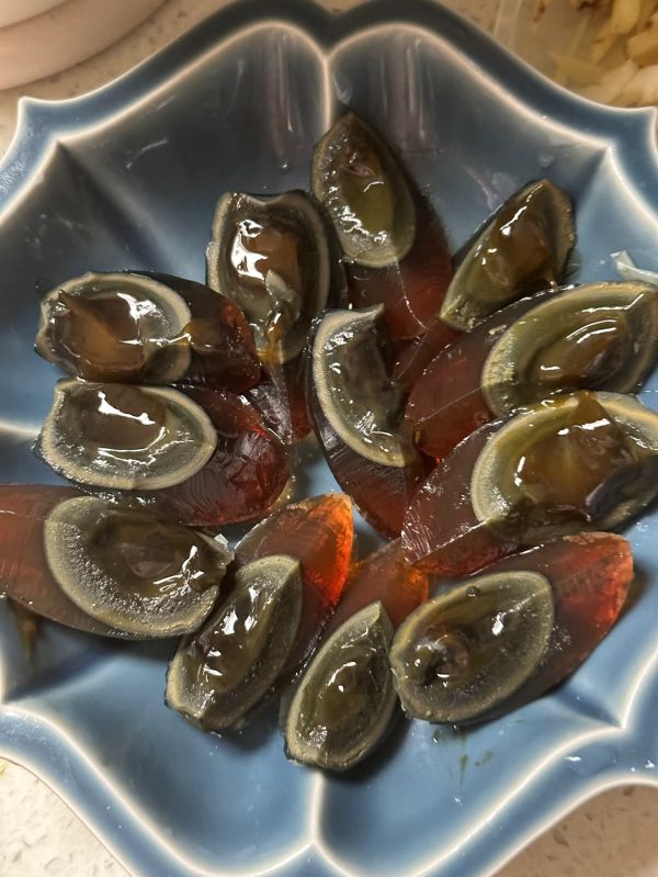 夏季餐桌必吃凉拌皮蛋