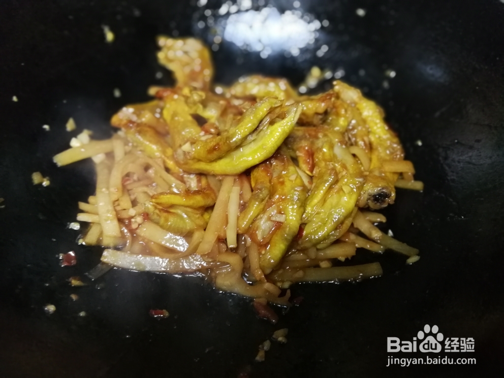 适合新手做的酸笋蚝油焖鸭脚