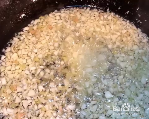 蒜泥小龙虾的天下