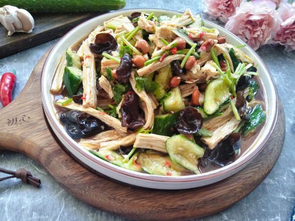 凉拌腐竹木耳黄瓜