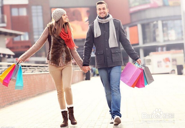 秦俊杰杨紫甜蜜公开恋情 秀恩爱可以有哪些方式