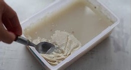 简单美食：骨汤菠菜粥