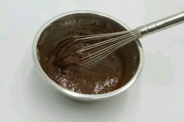 巧克力草莓裸蛋糕