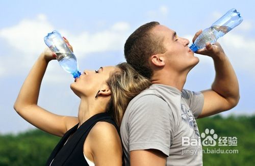 饭前喝水好处多