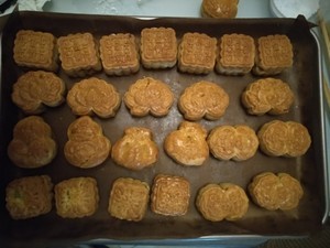 酥皮五仁椒盐月饼的做法