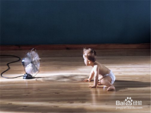 夏天来了，怎么正确给宝宝使用电风扇或空调？