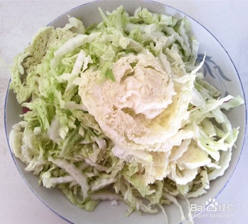 白菜焖绿豆饹馇的做法