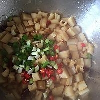 如何做美味的酸辣藕丁