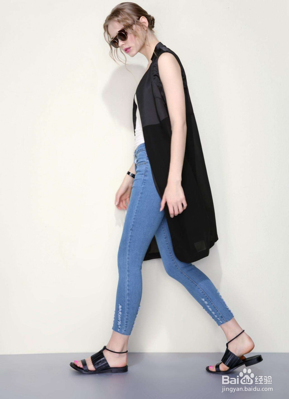 时尚支招:T恤+牛仔+大衣,一件也不能少!