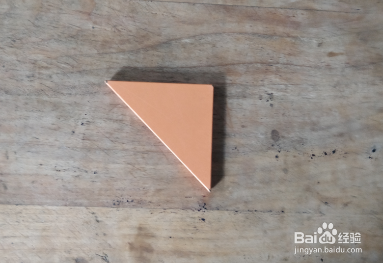 用七巧板怎样拼一个跪着擦地板的保洁员?