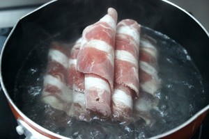 教大家怎么做-懒人番茄牛肉饭