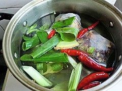 麻辣鸭锁骨做法