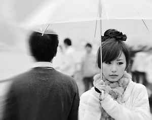 女朋友提出分手该怎么办？
