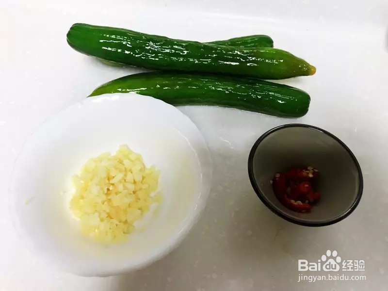 怎样做出家常菜系列之拍黄瓜