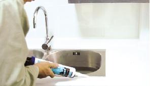 怎样正确安装水槽和热水器