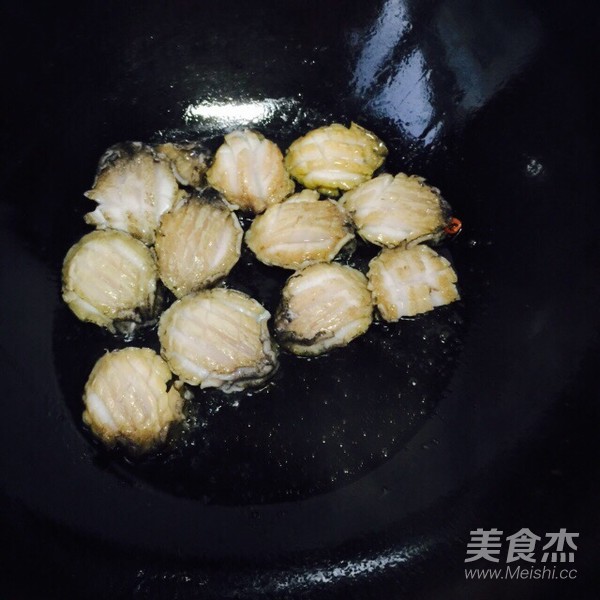 蒜香鲍鱼的做法